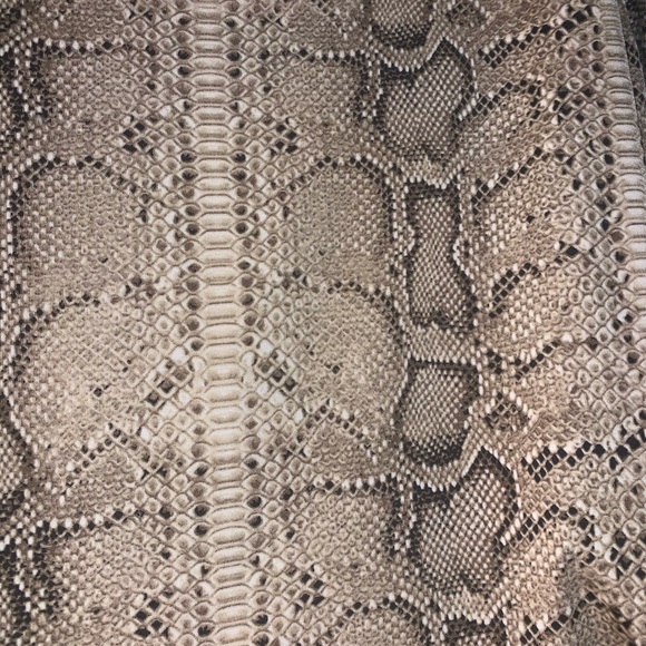 Snake skin long sleeve crop - Picture 2 of 4
